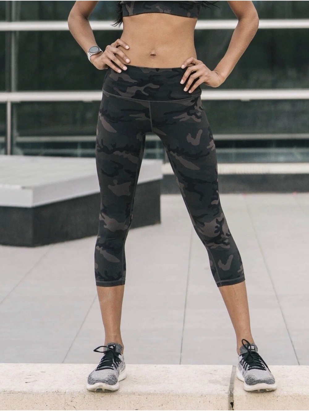 Zyia Forest Camo luxe hi-rise capri 20"